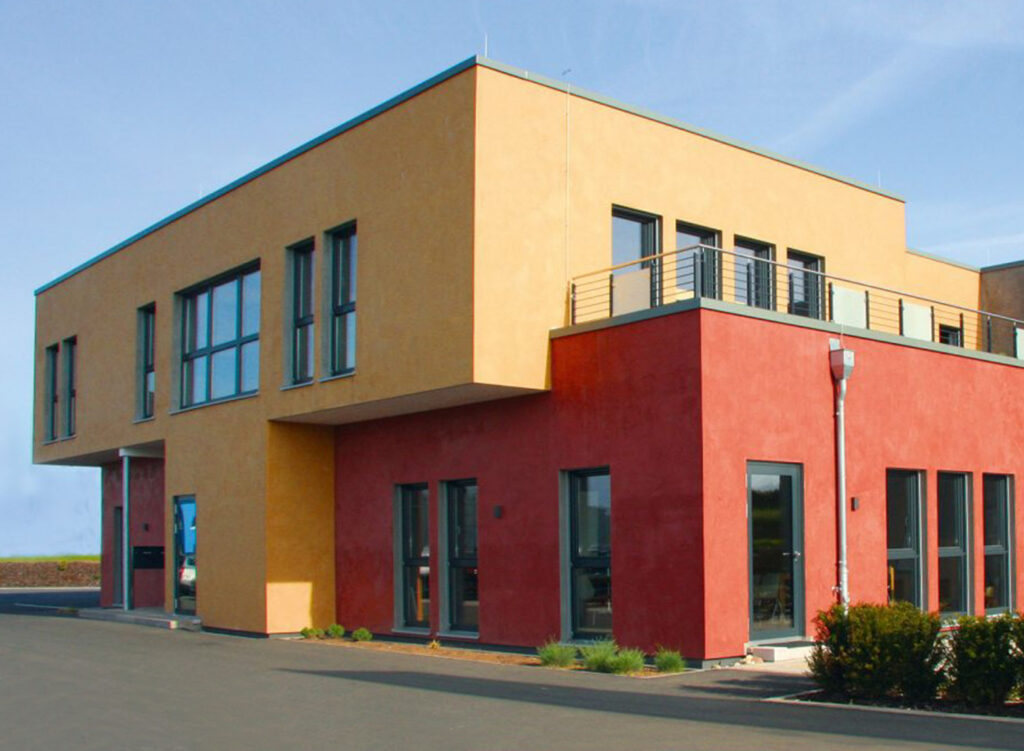 Fassadengestaltung mit Farbe, Haus Köln